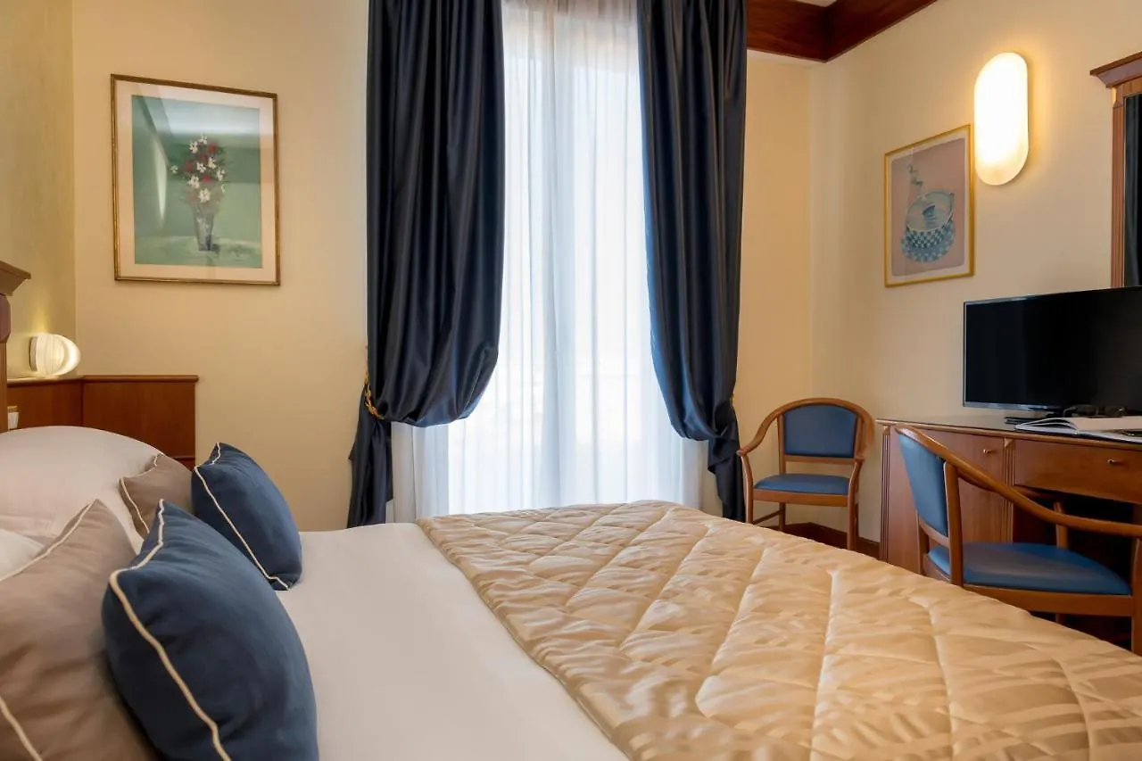 Hotel Bellevue Rímini